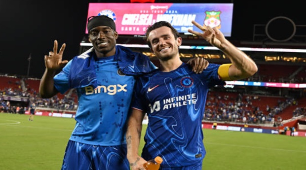 Ben Chilwell đá vị trí lạ lẫm 