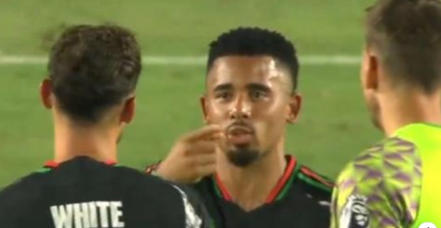 Ảnh bài viết Jesus đến chịu với trò đùa quái ác của Ben White