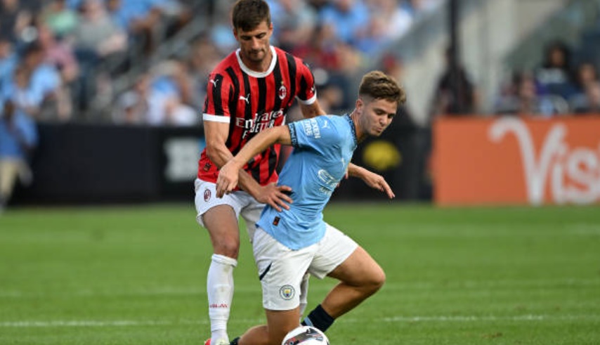 Bỏ qua Haaland, Pep gọi tên cầu thủ tuyệt vời trước Milan