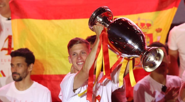 Ảnh bài viết Barca ra giá 40 triệu euro, RB Leipzig chốt vụ Olmo