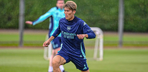 Ảnh bài viết Tomiyasu suýt rời Arsenal vì Calafiori