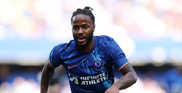 Ảnh bài viết Bị gạch tên, Sterling bất mãn chất vấn BLĐ Chelsea