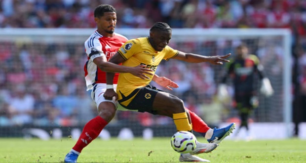 Cột mốc lịch sử của Saliba sau màn nhấn chìm Wolves