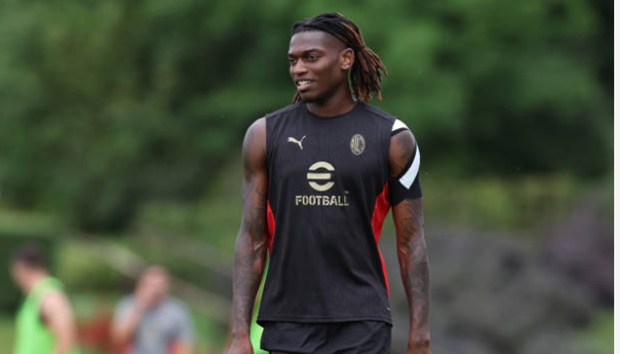 Ảnh bài viết Hỏi mua Leao, Barca nhận câu trả lời từ Milan