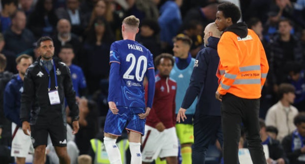 Đá như mơ ngủ, dàn sao Chelsea bị la ó ngay tại Stamford Bridge