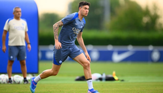Liverpool cân nhắc mua đá tảng 60 triệu bảng - Bastoni