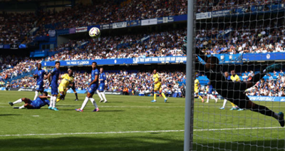 Xé lưới Chelsea, Eze cán cột mốc khủng ở Premier League