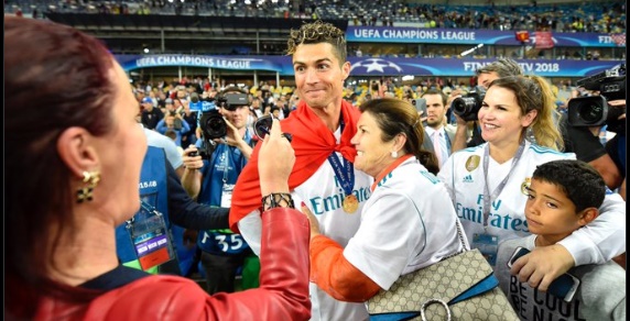 Cristiano Ronaldo: “Real Madrid là câu lạc bộ vĩ đại nhất trong lịch sử''
