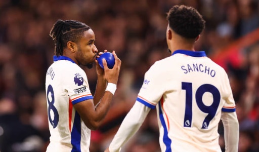 Sao Chelsea khiến Gary Cahill trầm trồ
