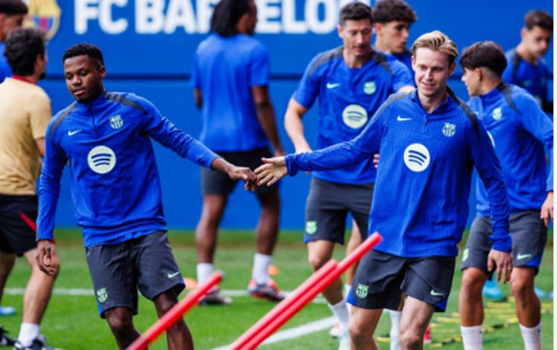 Ảnh bài viết Chuyển nhượng sáng 28/09: Barca ''dụ dỗ'' De Jong; Quyết định cho Tomiyasu