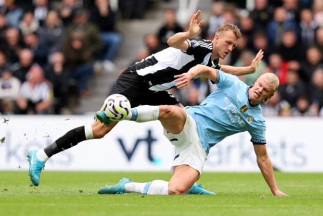 Ảnh bài viết Pep xác nhận Haaland dính chấn thương