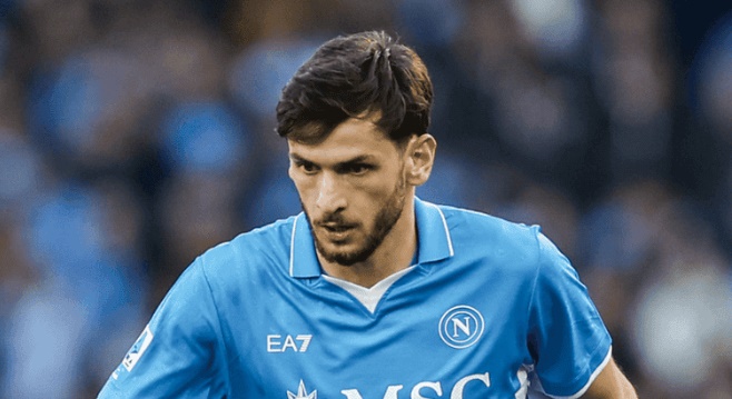 Napoli từ chối đề nghị 210 triệu euro từ PSG