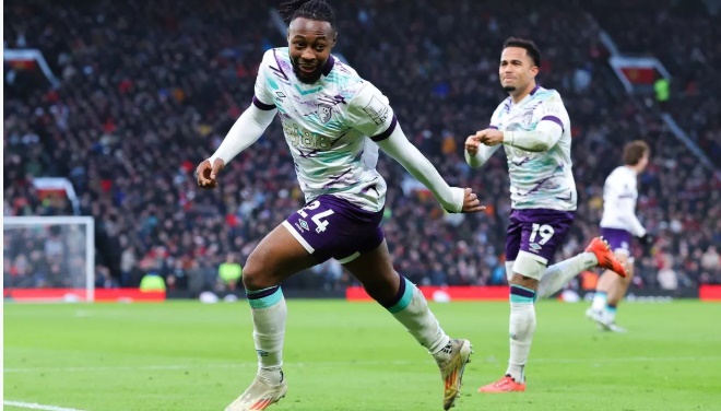 Liverpool nhắm tiền đạo 50 triệu bảng