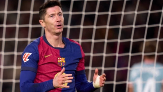 Lewy phàn nàn, Barcelona tuyển ngay đầu bếp mới