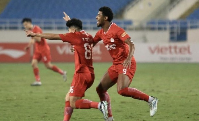 Sao V-League học hỏi Trent Alexander-Arnold