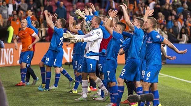 ĐT Iceland: Với dân số 330.000 người, tuyển Iceland đến từ quốc gia có dân số ít nhất vòng bảng EURO 2016.