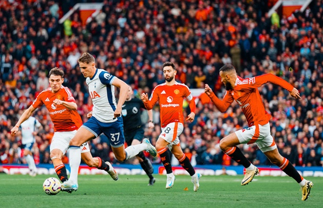 Ten Hag đã đúng, vấn đề chí mạng lộ ra ở Man Utd