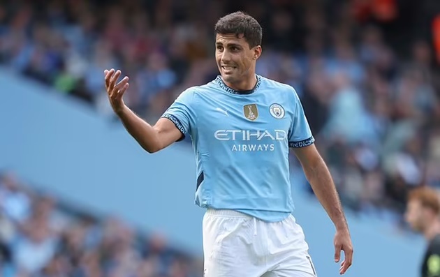 Rodri có thể tái xuất sớm hơn dự kiến, Guardiola kỳ vọng vực dậy Man City