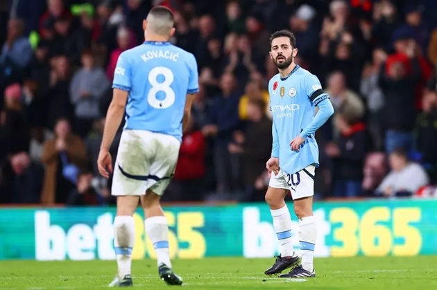 Man City kém Liverpool 5 điểm, Kovacic kêu gọi sự bình tĩnh