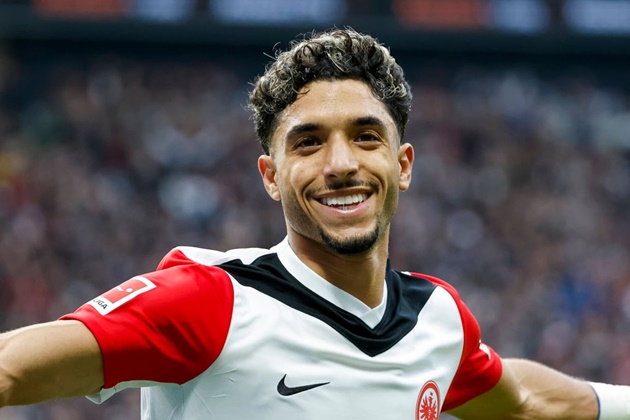 Omar Marmoush được xem là người kế nhiệm Salah