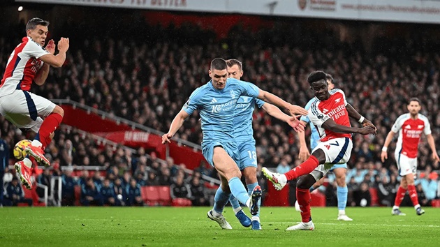 5 điểm nhấn Arsenal 3-0 Nottingham: Áp đảo toàn diện; Thần đồng tỏa sáng