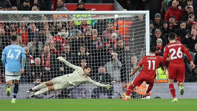 Salah cân bằng kỷ lục ấn tượng của Rooney tại Premier League