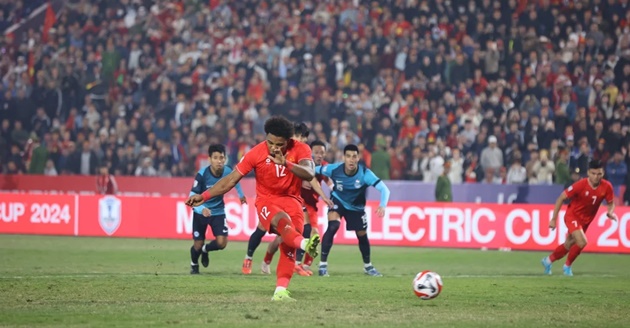 5 điểm nhấn Việt Nam 3-1 Singapore: Xuân Son 'out trình'; Bóng dáng Messi tại Việt Trì