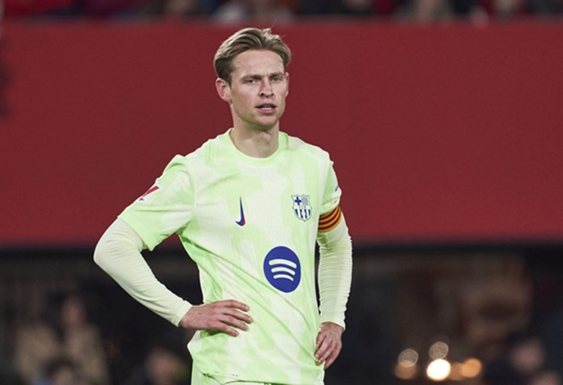 De Jong đối mặt với thử thách lớn tại Barcelona