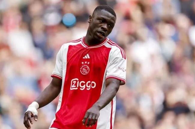 Ảnh bài viết Bỏ Isak, Arsenal theo đuổi ngôi sao Ajax