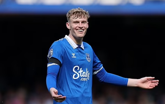 Ảnh bài viết Man Utd ra lời đề nghị đầu tiên cho Jarrad Branthwaite 