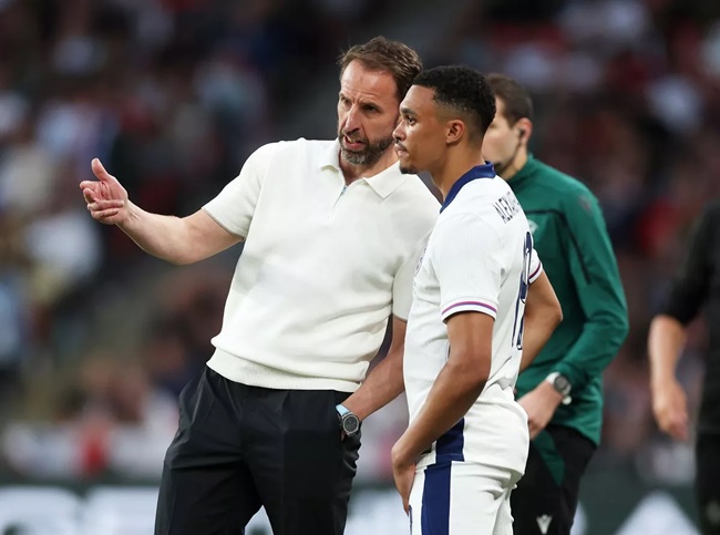 Harry Kane thèm khát Alexander-Arnold