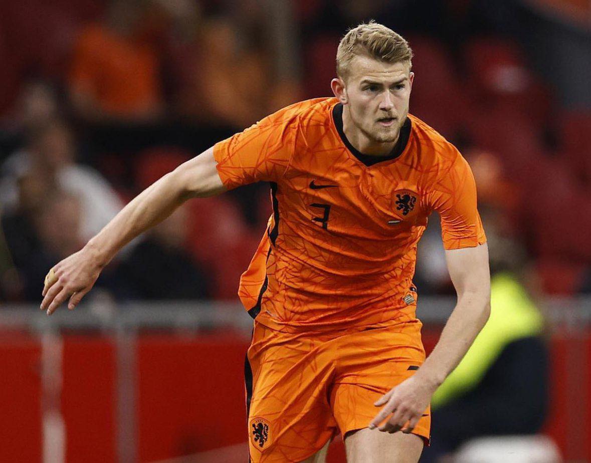 Sếp lớn Bayern lên tiếng, Man United mừng rơn vì De Ligt