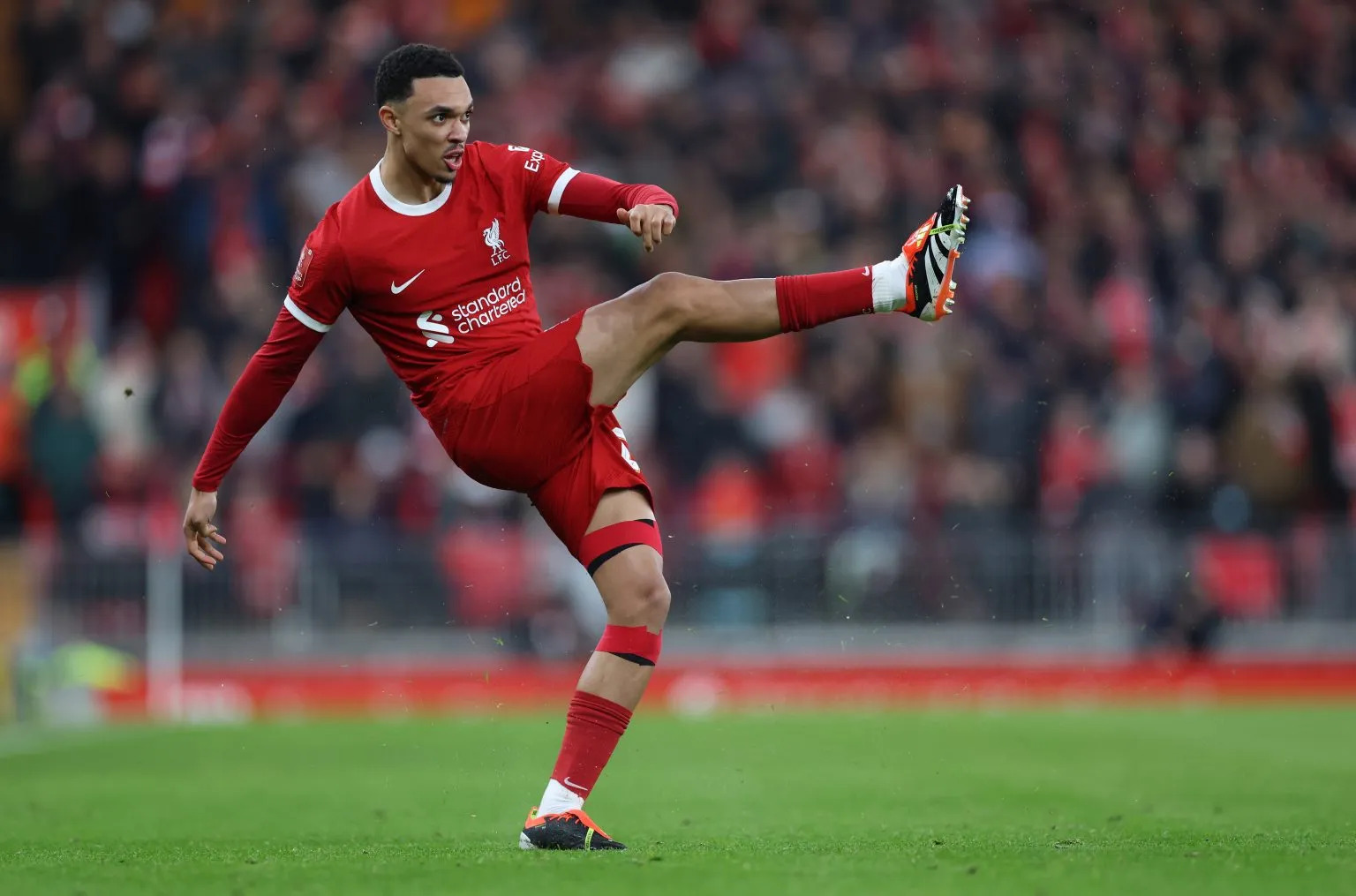 Ảnh bài viết Không cần vung tiền, Real Madrid vẫn có miễn phí cặp hậu vệ 120 triệu