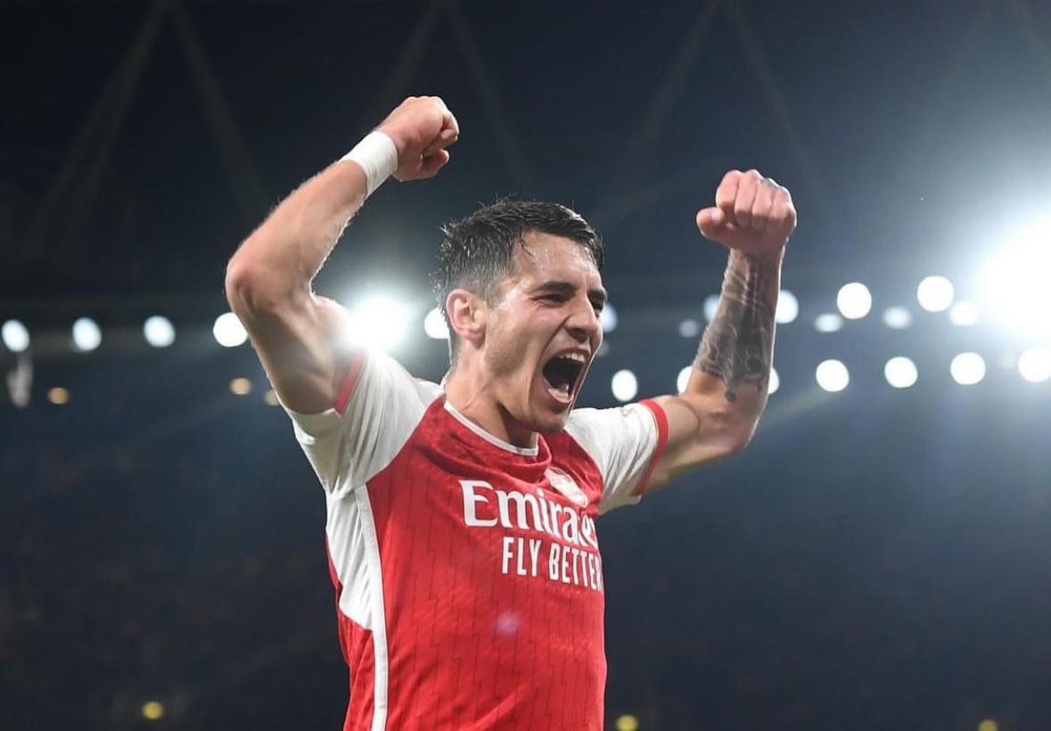 Ảnh bài viết Mua Calafiori, Arsenal ra phán quyết cho Kiwior