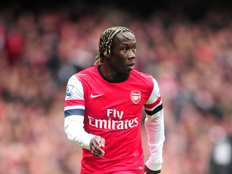 Bacary Sagna chỉ ra mẫu tiền đạo Arsenal cần mua