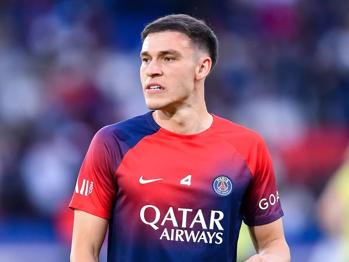 Ugarte sẵn sàng làm điều điên rồ để gia nhập Man United