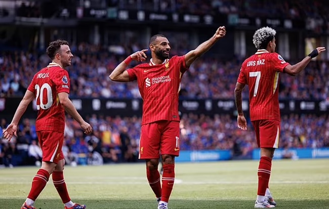 Andy Robertson cảnh báo Premier League 