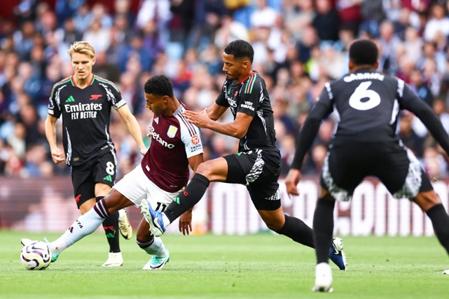 Ảnh bài viết Saliba đang bao phủ tầm ảnh hưởng lên hàng thủ Arsenal