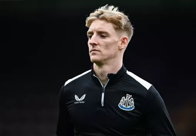 Ảnh bài viết Tin chuyển nhượng Liverpool tối 3/8: Cú hích vụ Gordon; The Kop quan tâm sao Bundesliga