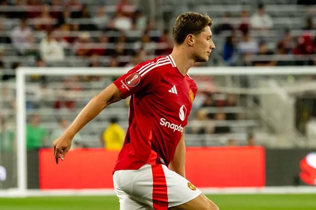 Ảnh bài viết Sau Yoro, Man Utd lại đón hung tin ở hàng thủ