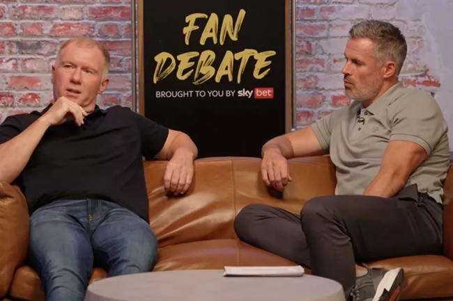 Ảnh bài viết Carragher đồng ý với Scholes về bản hợp đồng lý tưởng cho Arsenal