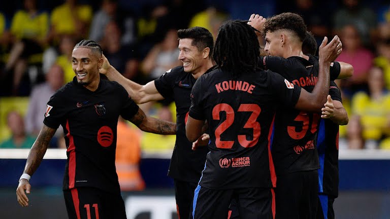 Chấm điểm Villarreal 1-5 Barcelona: Hàng thủ nhạt nhòa, ấn tượng Lewy