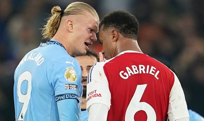 Haaland “châm ngòi” phẫn nộ cho người Arsenal