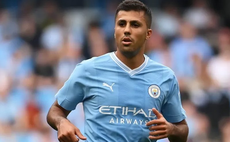Man City mất Rodri, Pep cần tránh vết xe đổ của Liverpool