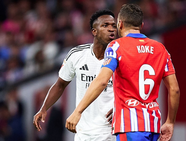 Vinicius "mỏ hỗn", đụng độ nảy lửa với Koke