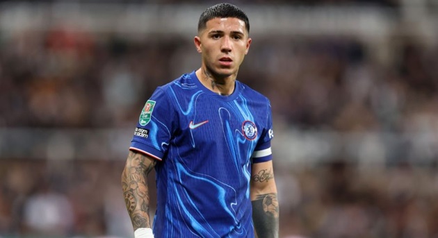 Real nhắm Enzo Fernandez, đề xuất trao đổi Tchouameni với Chelsea
