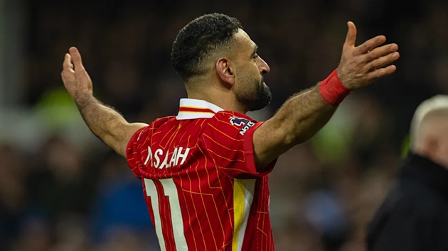 Salah dẫn dắt Liverpool bằng mùa giải Premier League hay nhất lịch sử