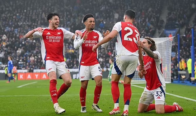 Ảnh bài viết Liverpool vượt khó, nhưng Neville tin Arsenal vẫn có cơ hội