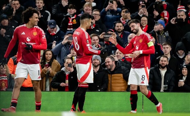 Niềm vui trở lại với sân Old Trafford