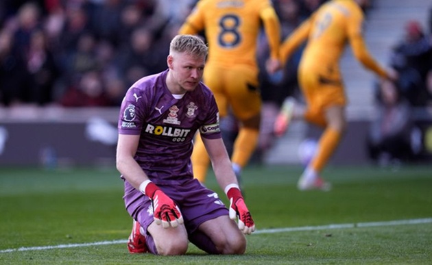 Sự nghiệp bấp bênh của Ramsdale sau khi rời Arsenal